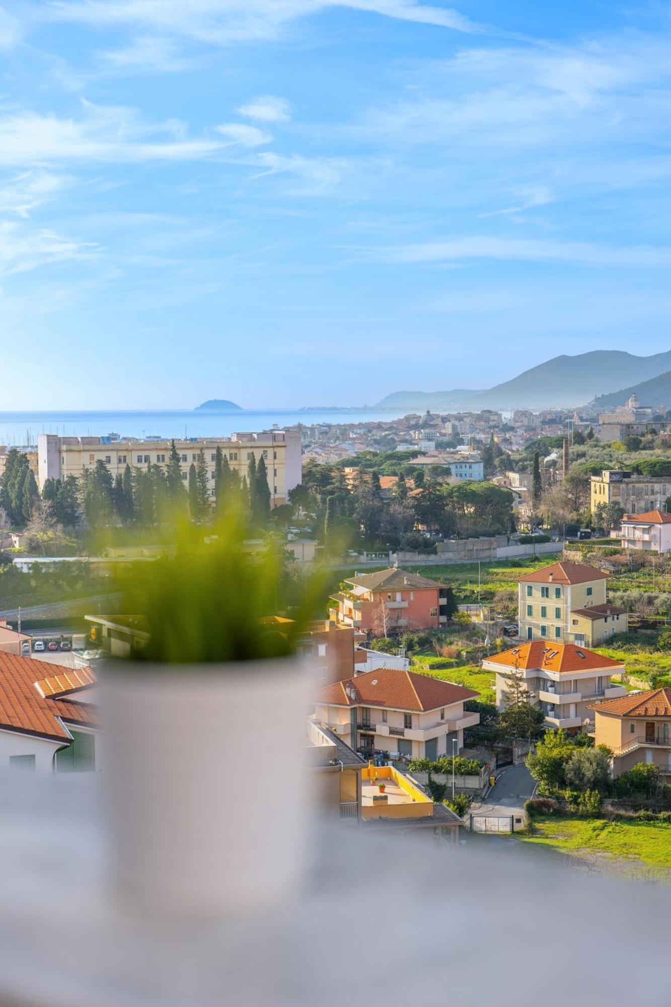 Appartamento Mimosa "A Casa Felice" Pietra Ligure Εξωτερικό φωτογραφία